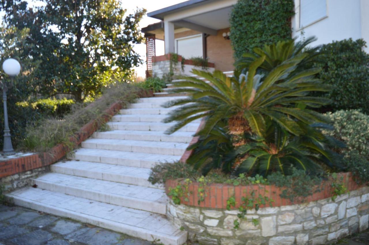B&B Tra Mare E Marmo Marina Di Carrara Exterior foto